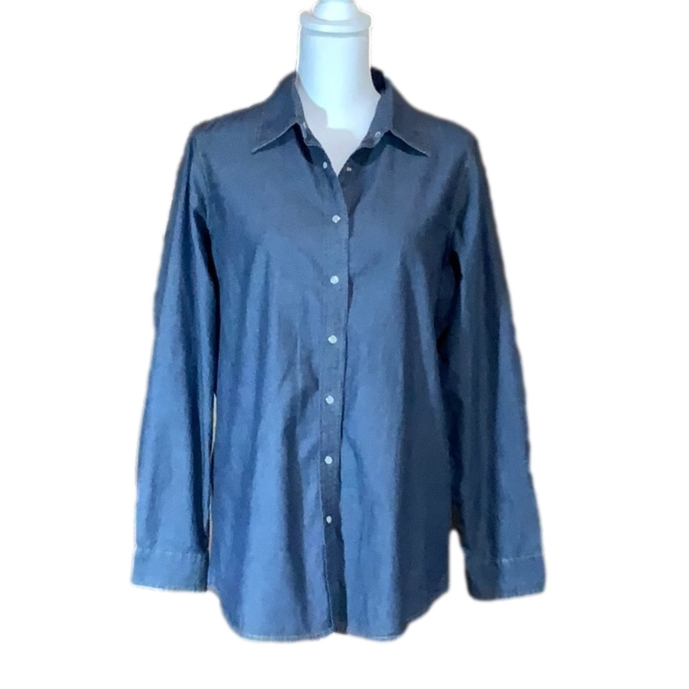 Izod Chambray Pearl Snap Tunic - EUC